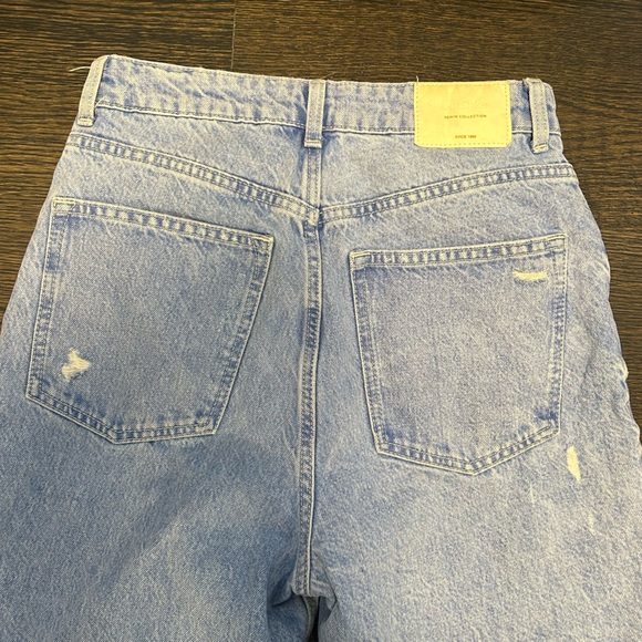 Women’s Bershka “Mom” Jeans - Picture 3 of 3